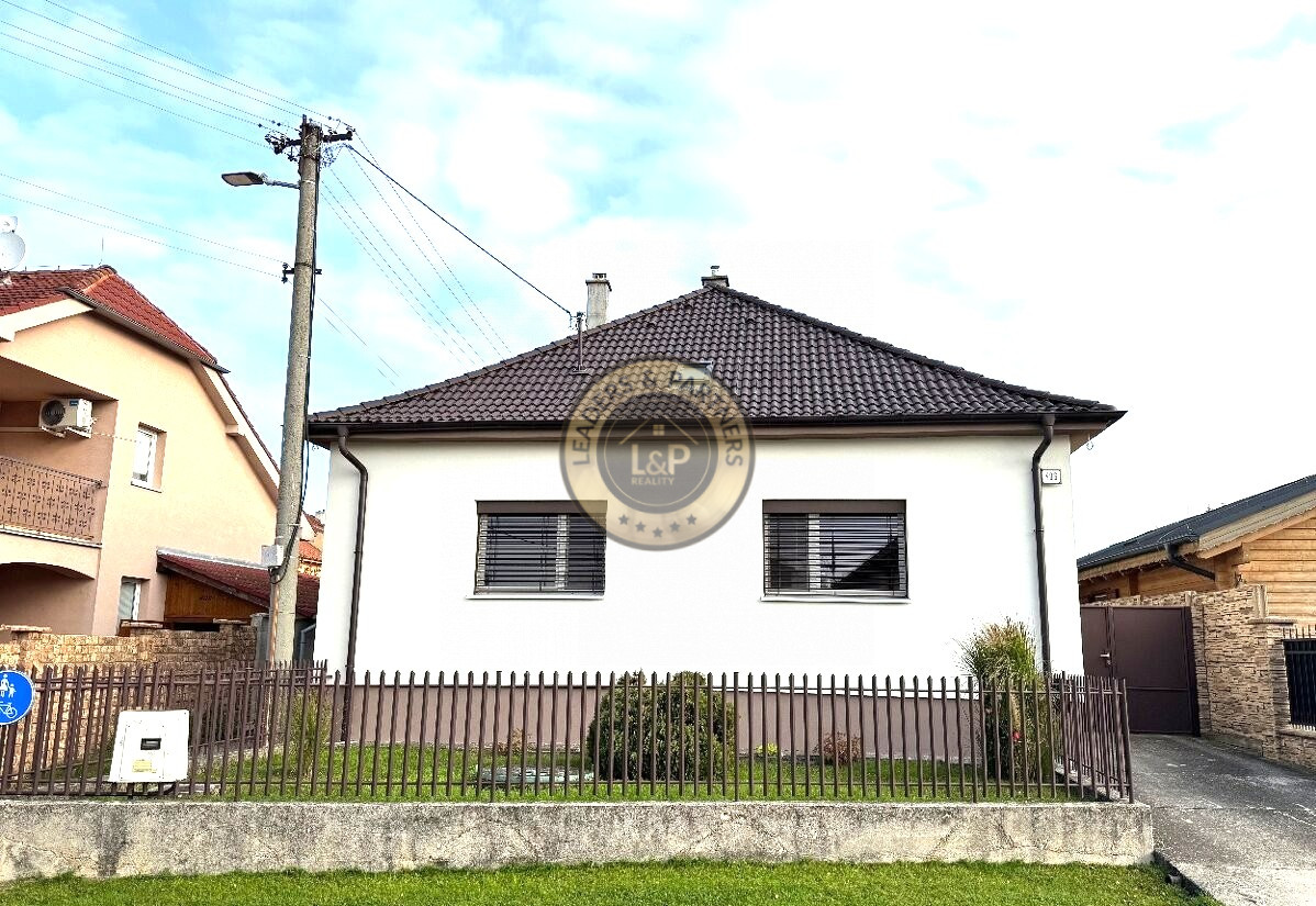 Na predaj rodinný dom s ďalšou prístavbou v obci Trstín