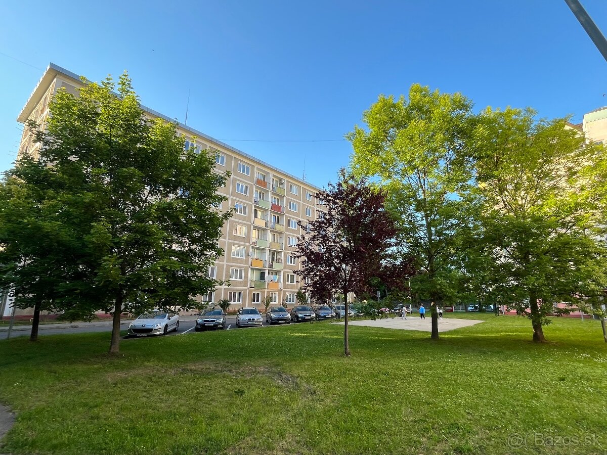 Na prenájom 2 izbový byt, Nová Dubnica