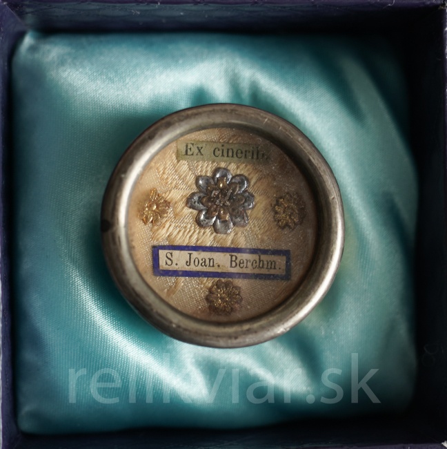 Relikviár z 20. storočia s relikviou Svätý Ján Berchmans