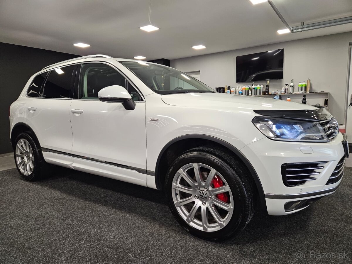 Volkswagen Touareg 3.0 V6 TDI R-line 150kw bez vzduchu