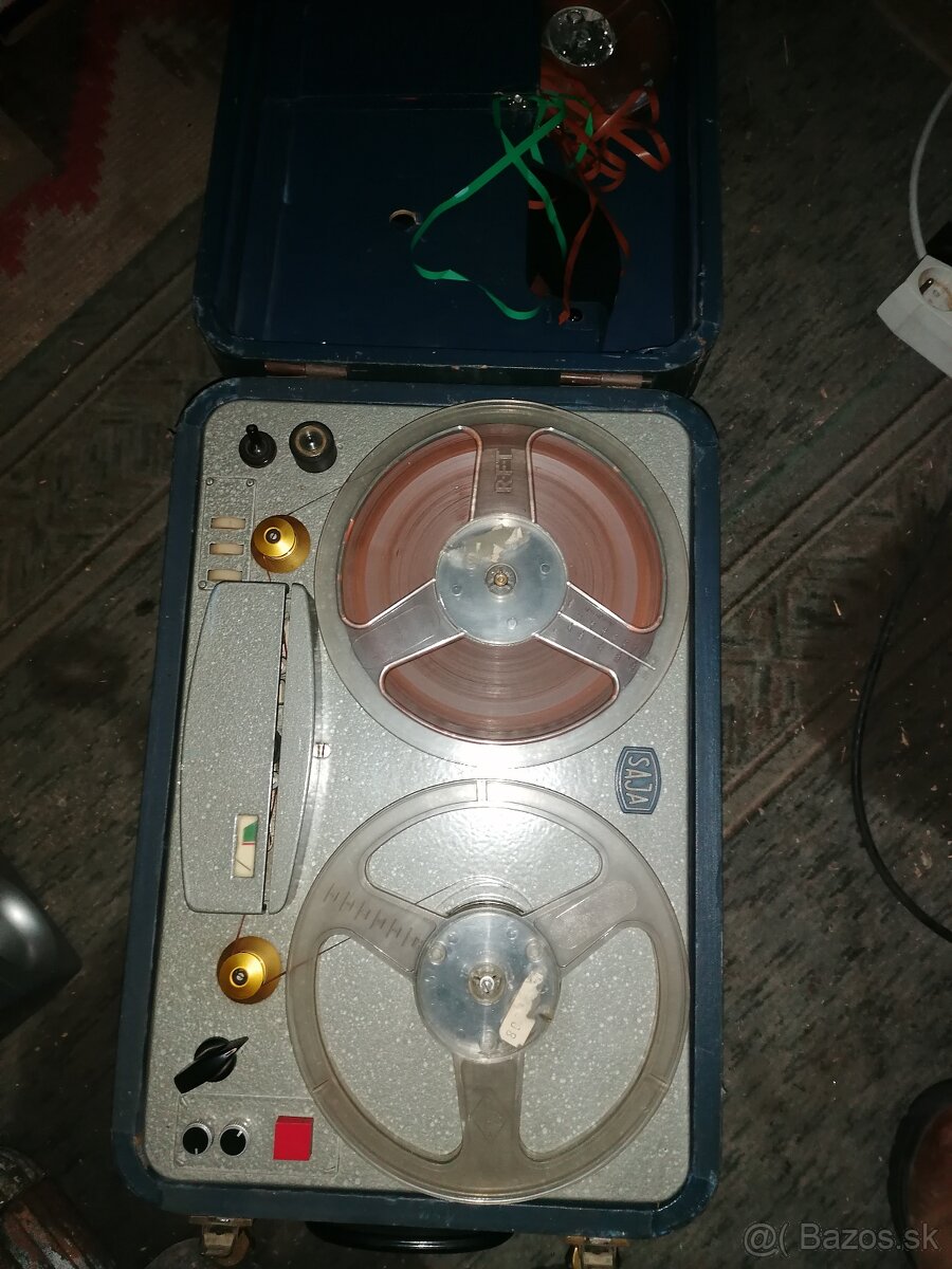 Kotucovy magnetofón SAJA