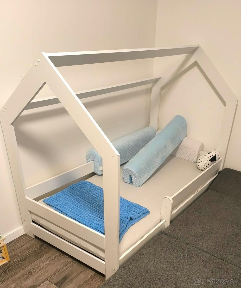 Detská domčeková postel