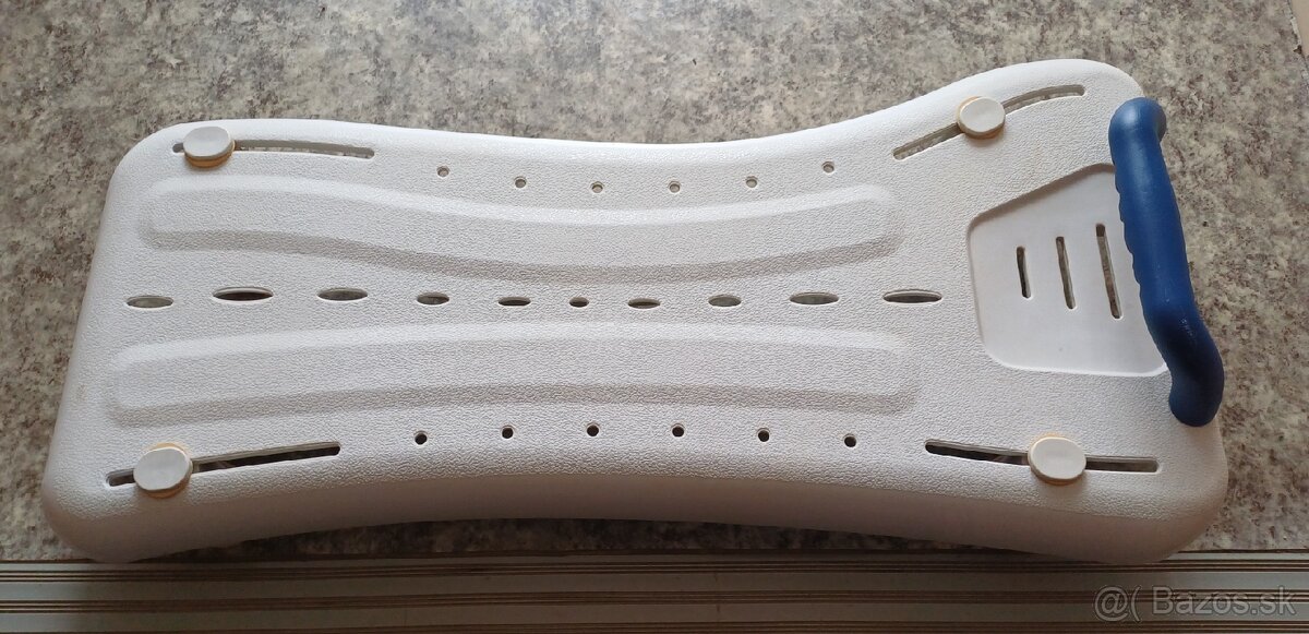 Sedak sedatko lavica na vanu