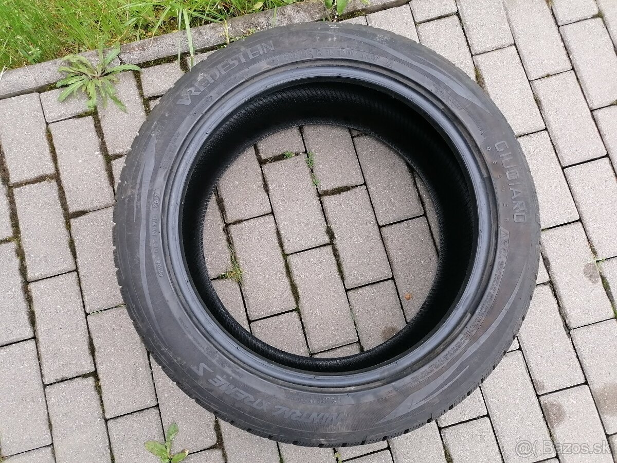 Zimná pneu Vredestein 245/45 R18 100V
