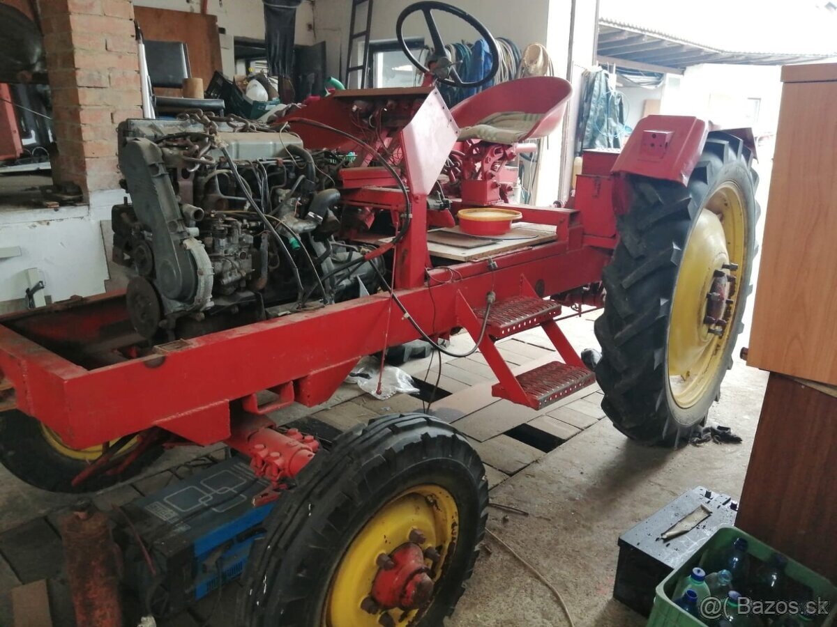 Prodám traktor RS