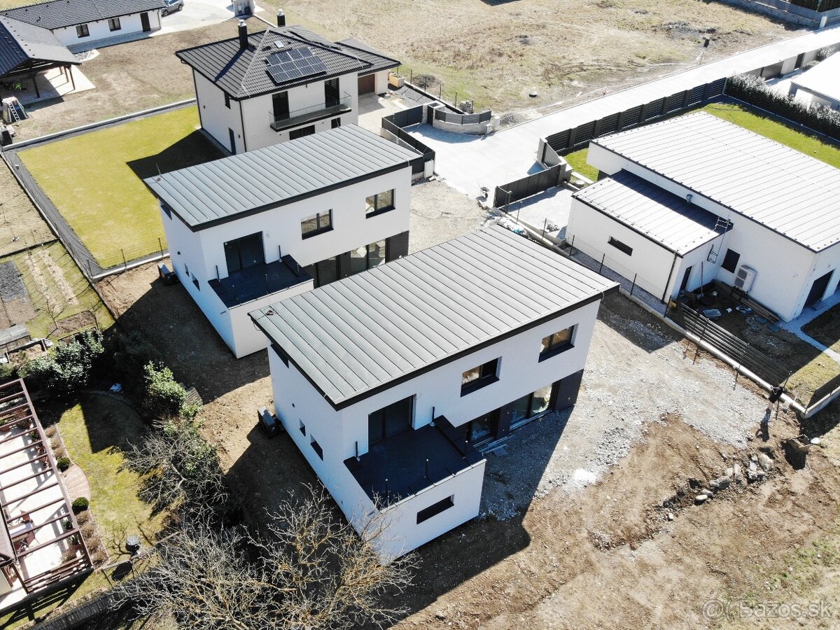 Rodinný viladom s výmerou 175 m2 | 442 m2 pozemok | novost.