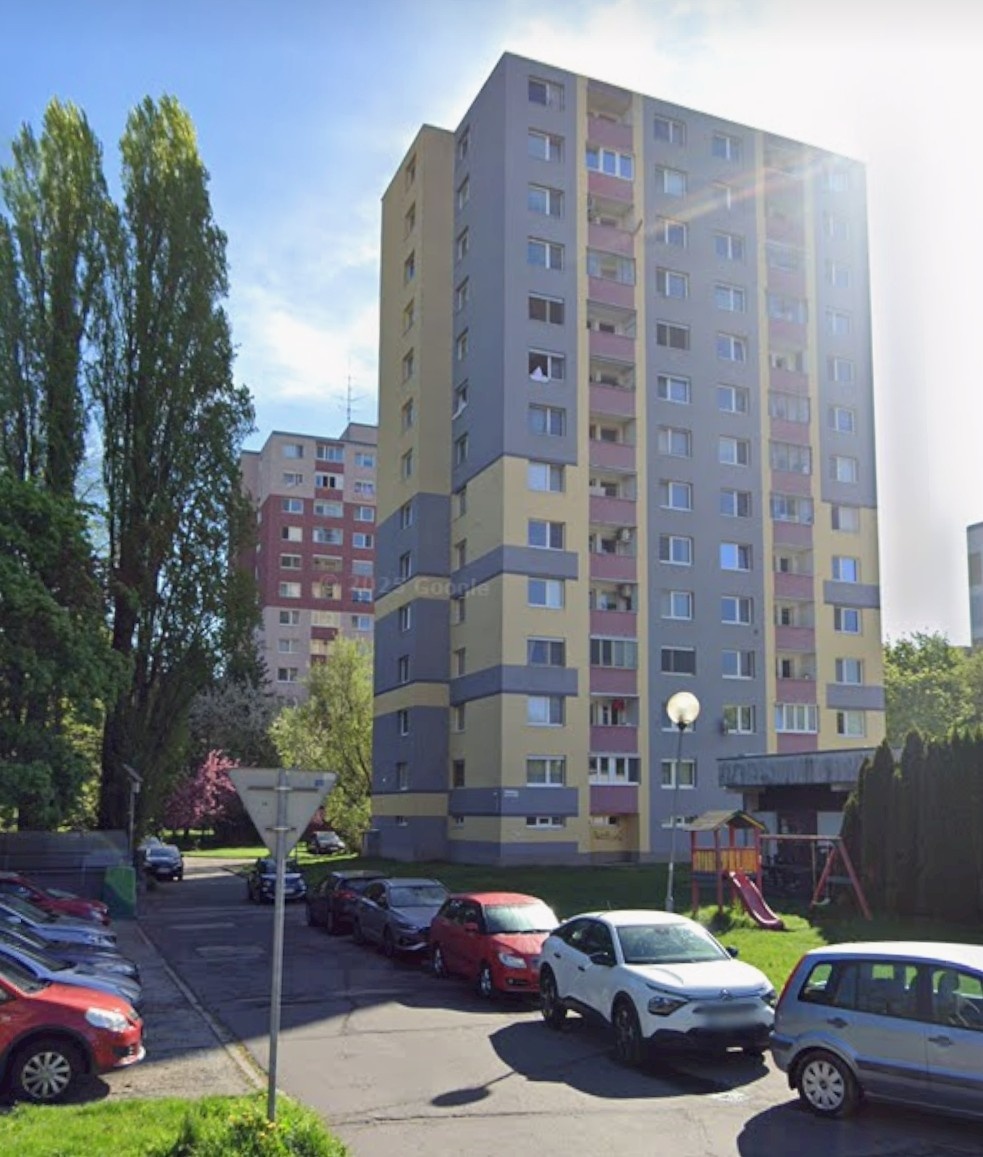 Predaj 3 i byt, lodžia, ul. Medveďovej, BA V., Petržalka