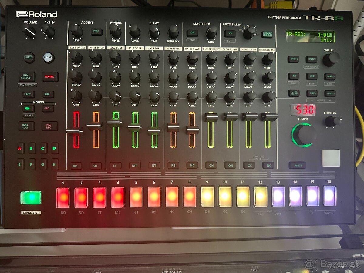 Predám Roland TR-8S + Decksaver, V záruke do 05.01.2027
