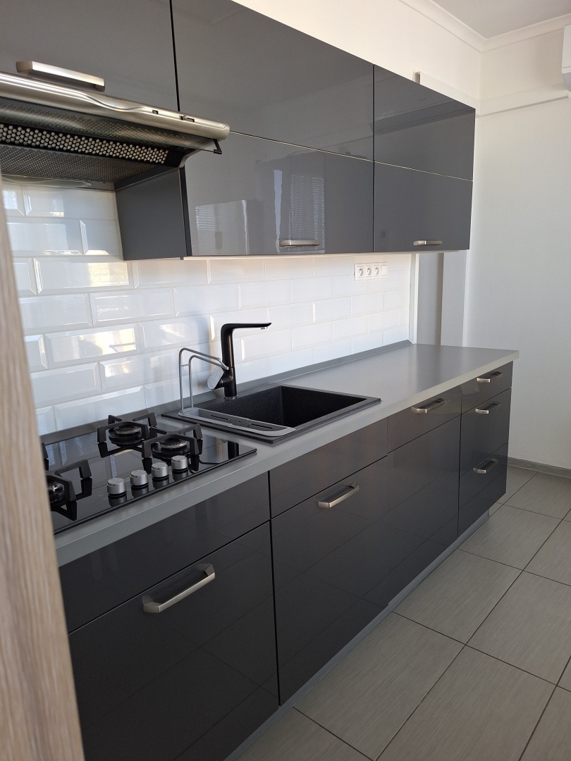 Prenájom 2 izb.byt, ul. Považská, balkón