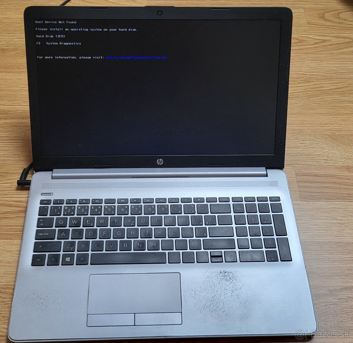 Ponukam notebook HP 250 G7 na suciastky