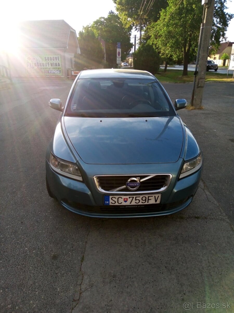 Volvo S40