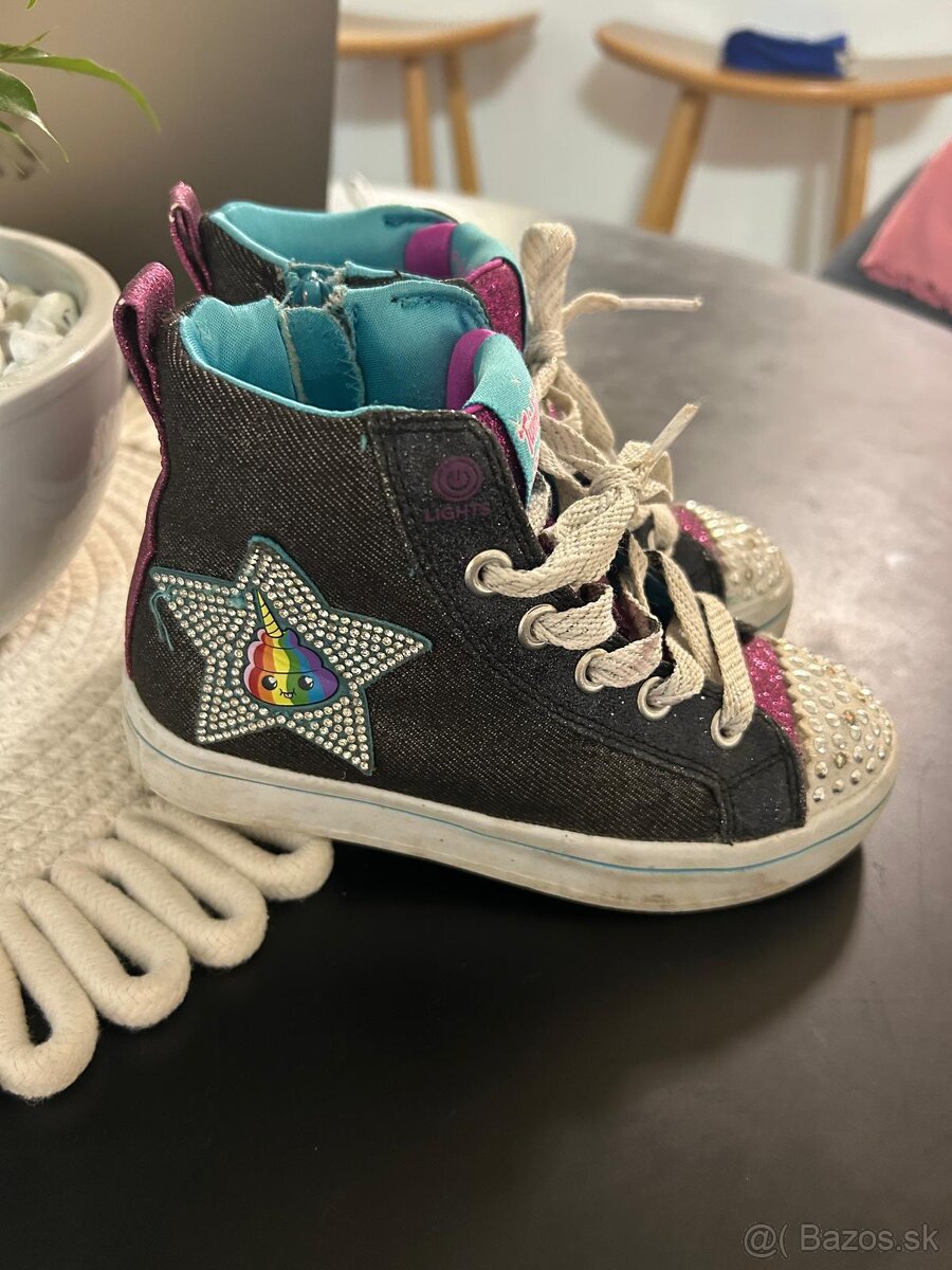 Predám vysoké blikacie tenisky Skechers,