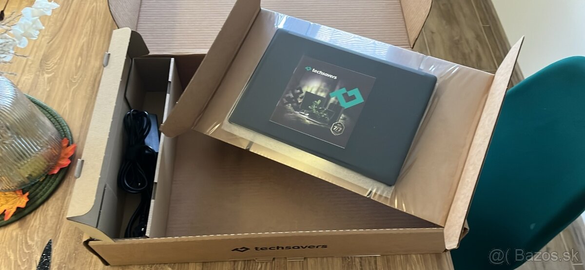 Predám notebook DELL Latitude 5290