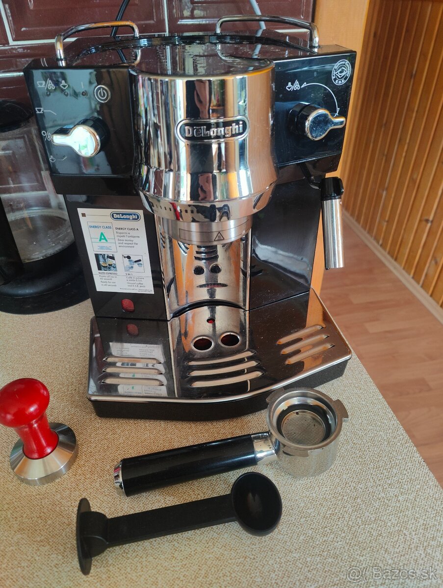 Delonghi pakovy kavovar