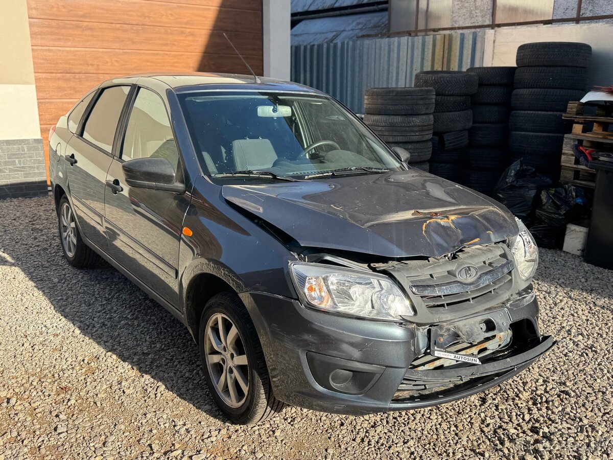 Lada Granta 1.6 benzin 2017 70000km 1.majitel POJAZDNÉ