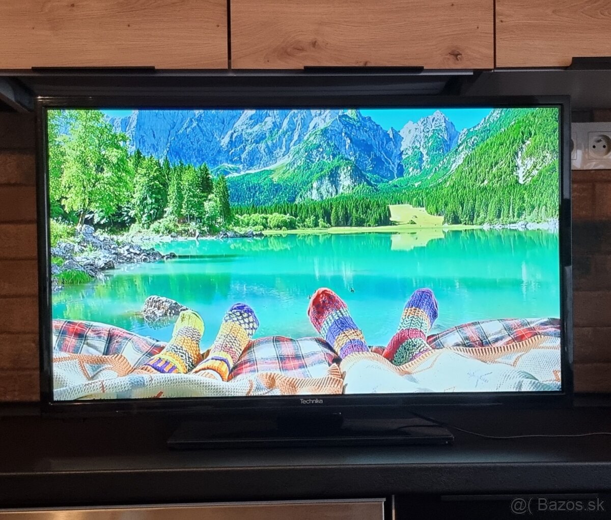 Predám televízor Technika