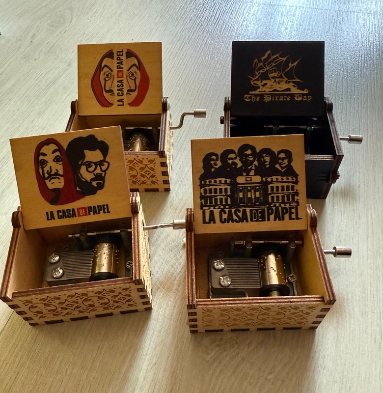 Drevené hracie skrinky