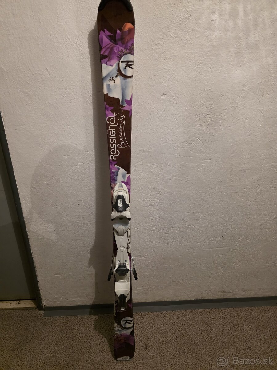 Lyže Rossignol, lyžiarky Atomic