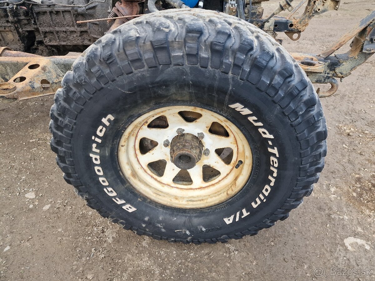 Terenne pneumatiky 33x12.5R15 s diskami Patrol 6x139,7