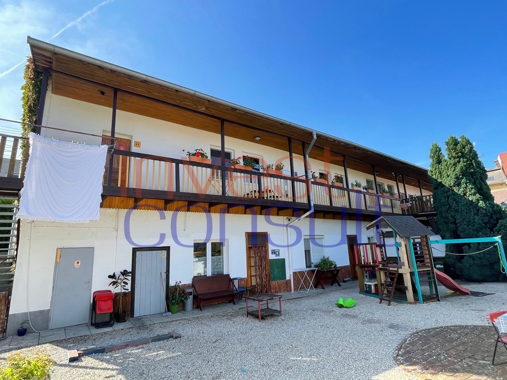 2309 NA PREDAJ V CENTRE KOMÁRNA POLYFUNKČNÁ BUDOVA