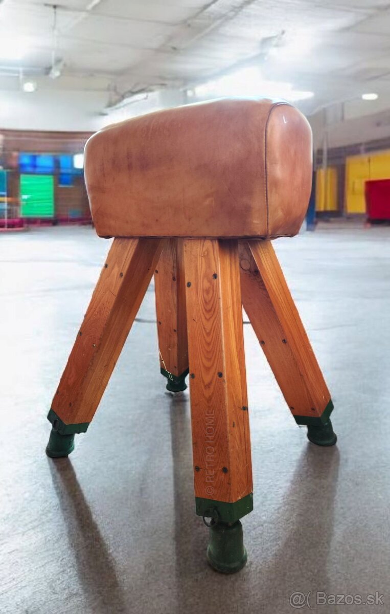 Stará gymnastická koza
