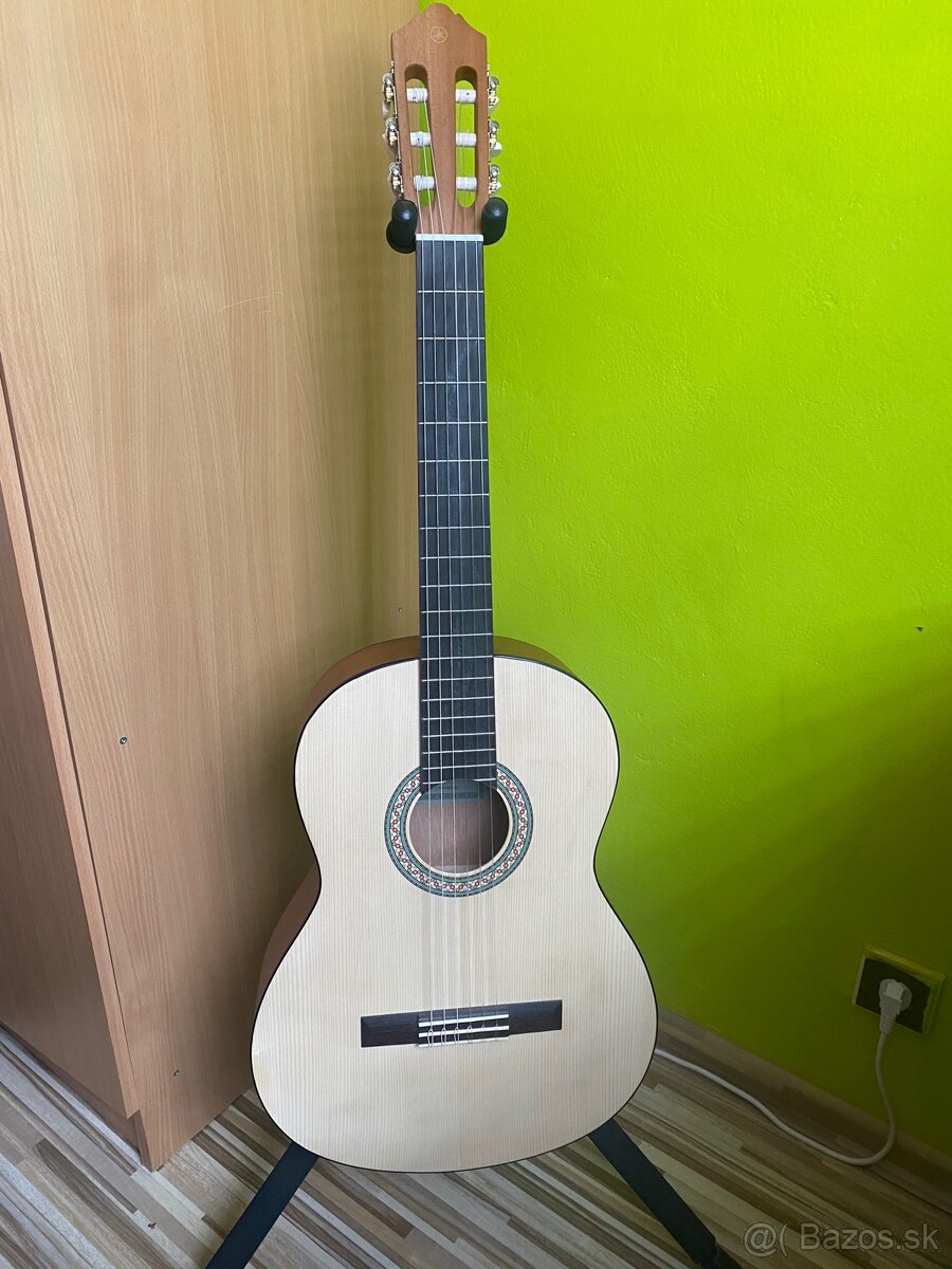Yamaha gitara