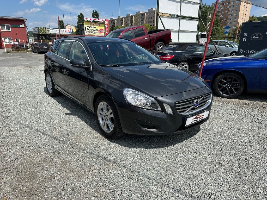 Volvo V60 DRIVe Summum