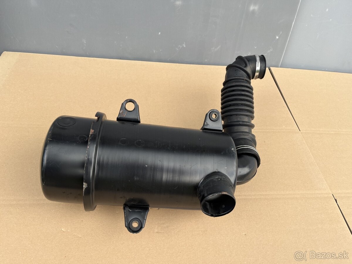 Hyundai galloper air box,hadica