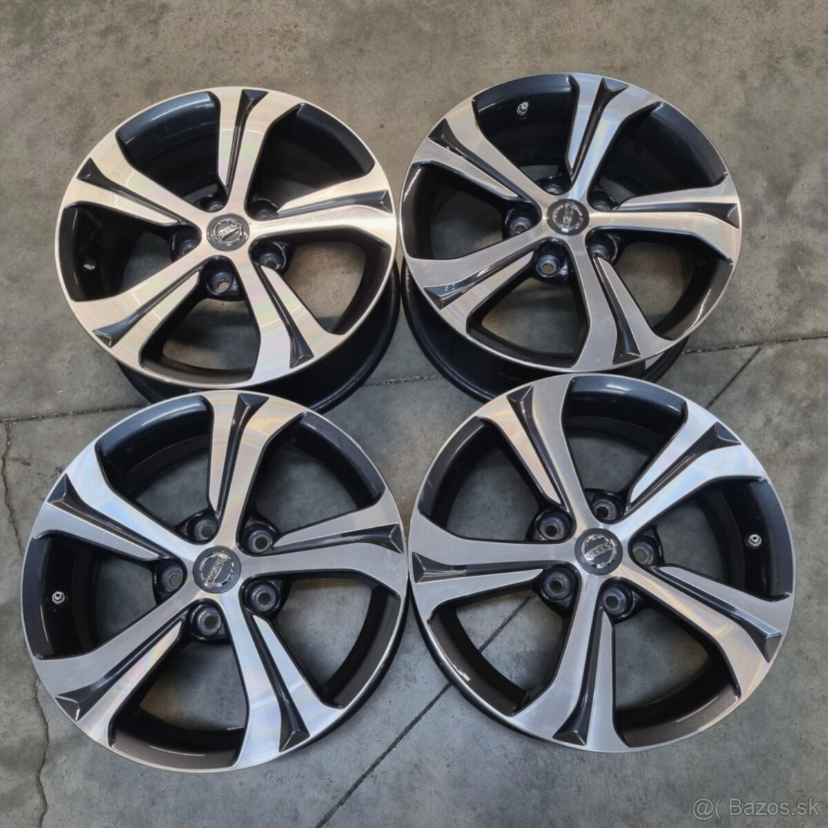 Hliníkové Nissan disky 5x114,3 R16 6,5J ET40