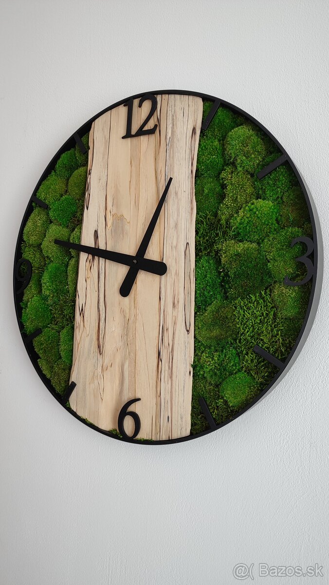 Machové hodiny BREZA