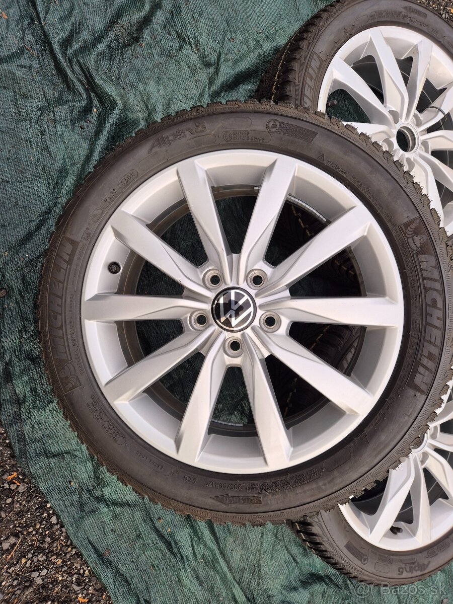 Nepoužitá zimní kola r17 Vw Golf Michelin