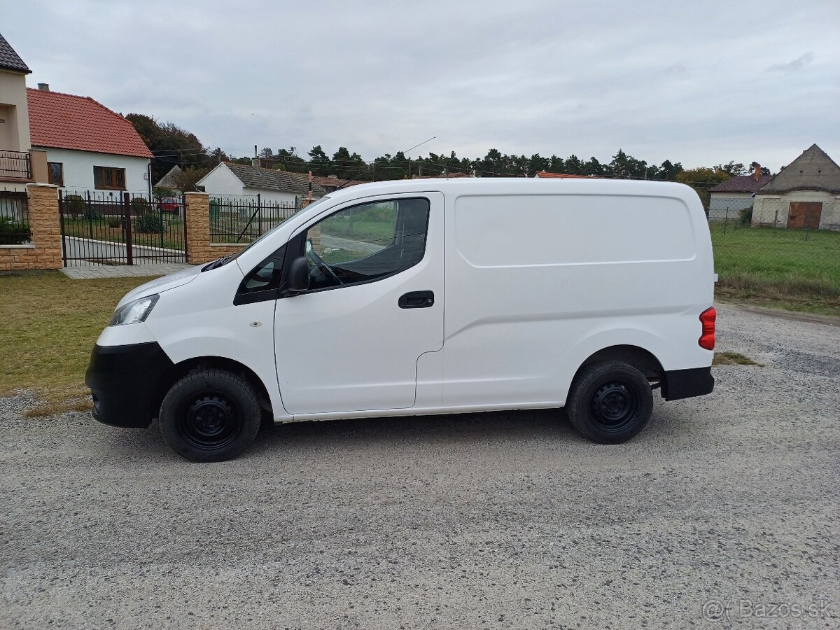Predám Nissan NV200, 1.5Dci, 66Kw,rok výroby 2013,2 miestne,