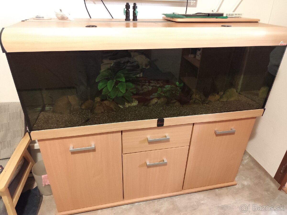 Akvárium+ skrinka 150x60x50