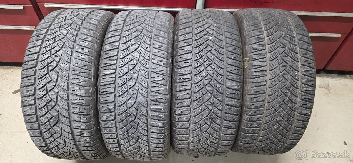 235/40 r19 Goodyear zimné