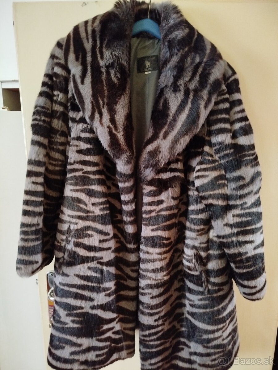 Kožušinovy kabat damsky