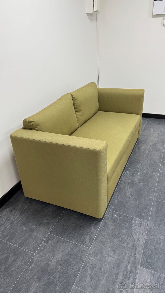 2 - pohovka rozkladacia