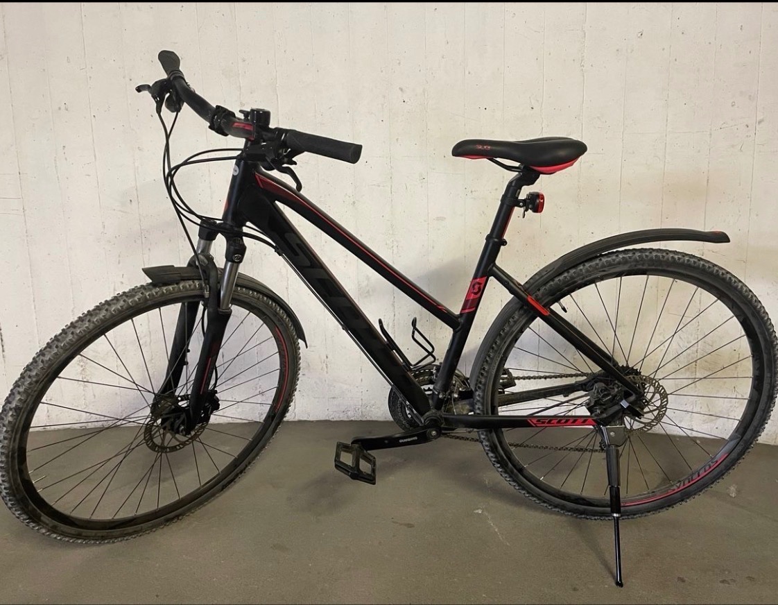 Scott Dámsky Bicykel M Shimano