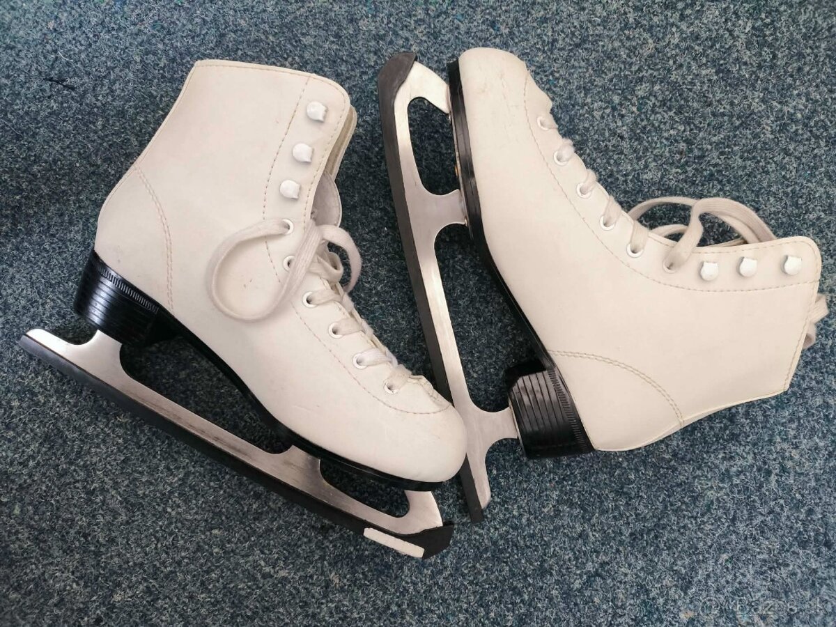 Dievčenské korčule 37/38