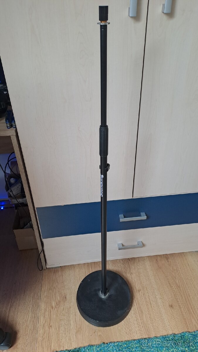 Stojan na kondenzátorový mikrofón