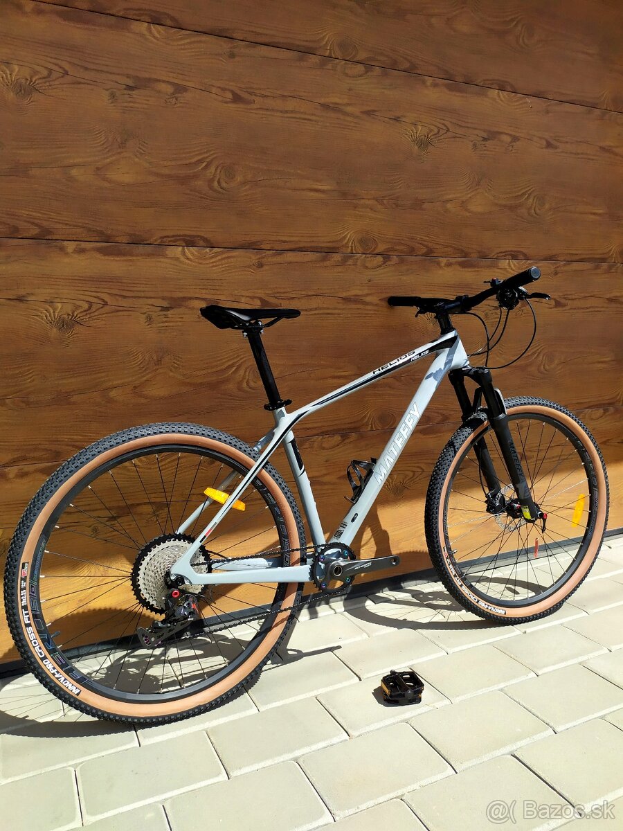 Nový horský bicykel 29" karbón