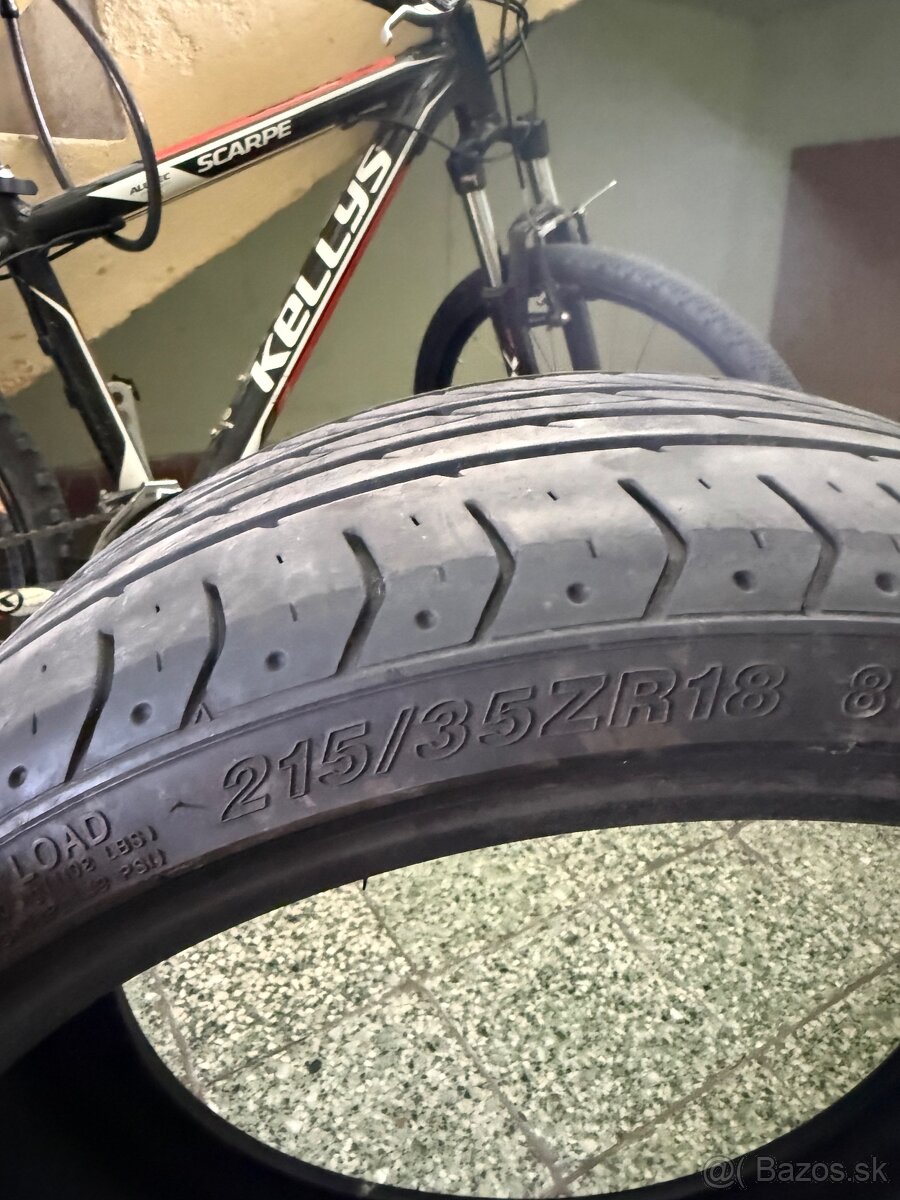 2ks 215/35 R18 DYNAXER