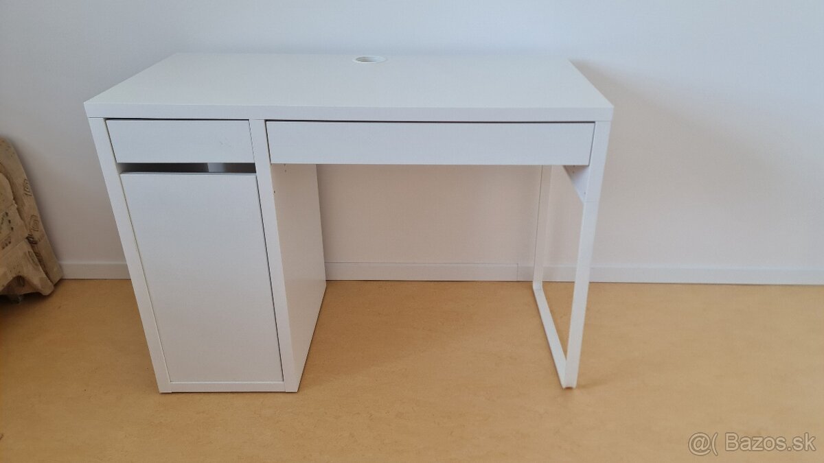 Ikea Micke písací stôl biely