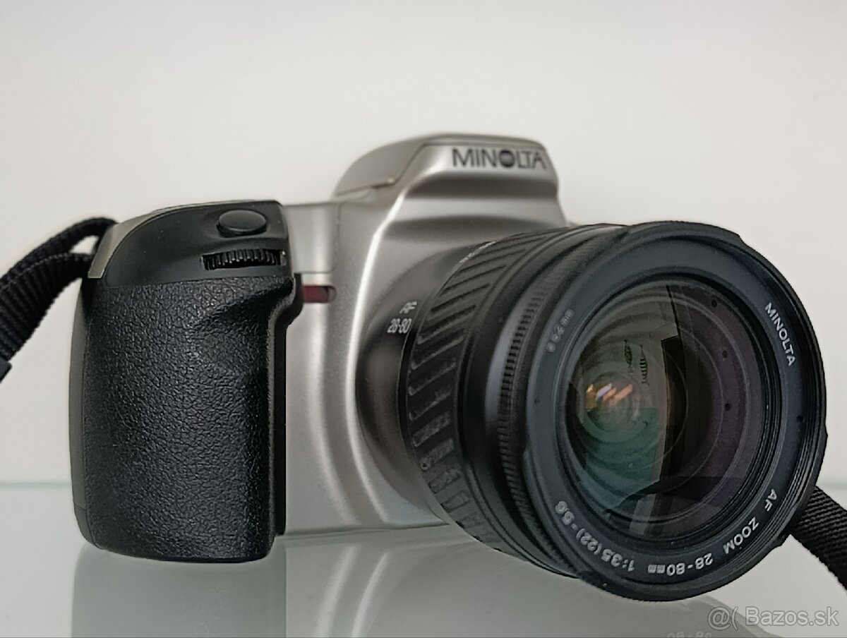 Analógová zrkadlovka Minolta