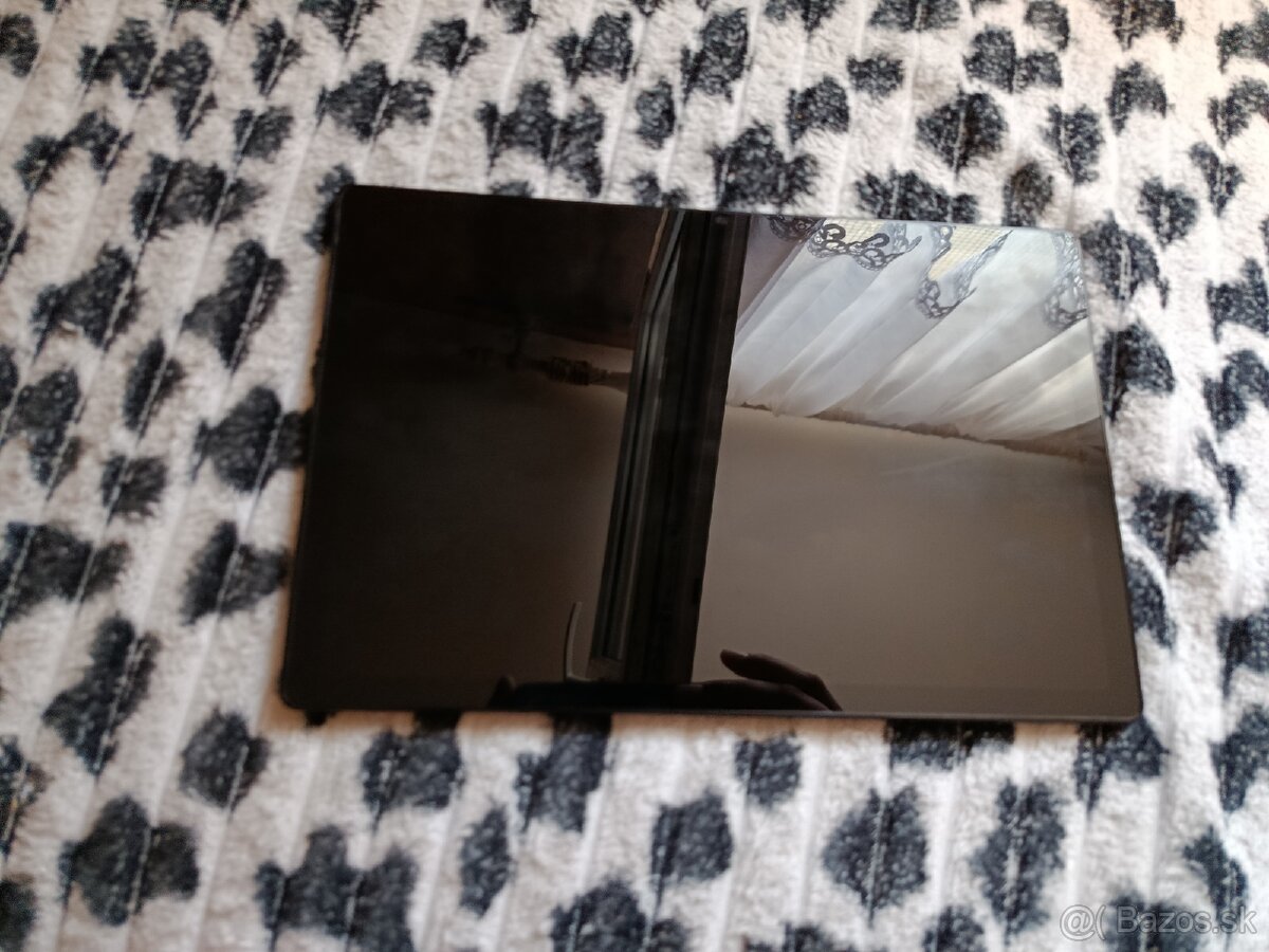 Predám tablet Samsung Galaxy tab A8