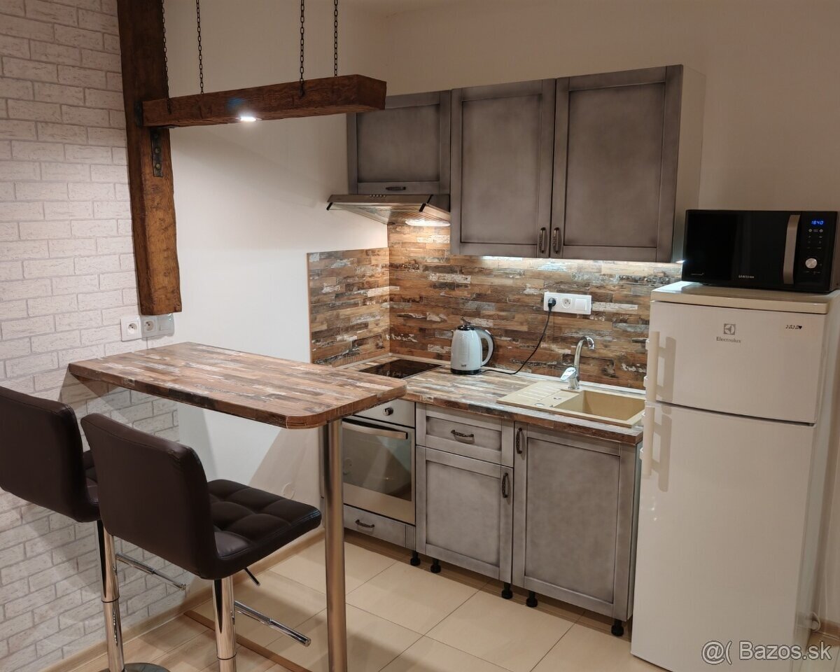 garsónka na prenájom - Topoľčany