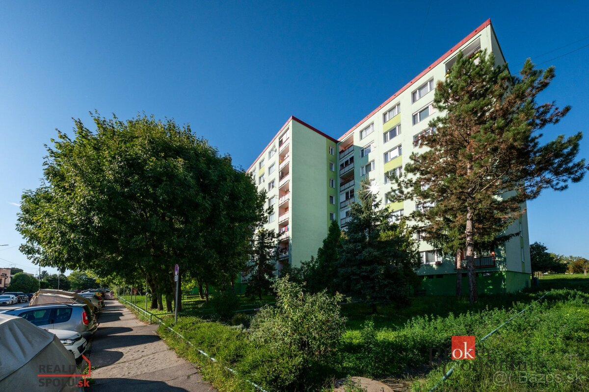 Na predaj 3 izbový byt s loggiou