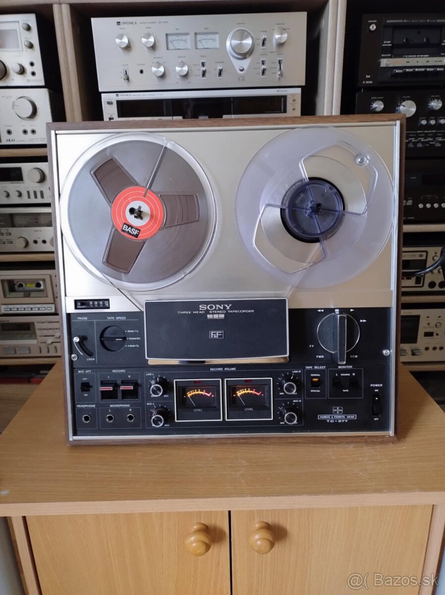 Kotucovy magnetofon Sony TC-377