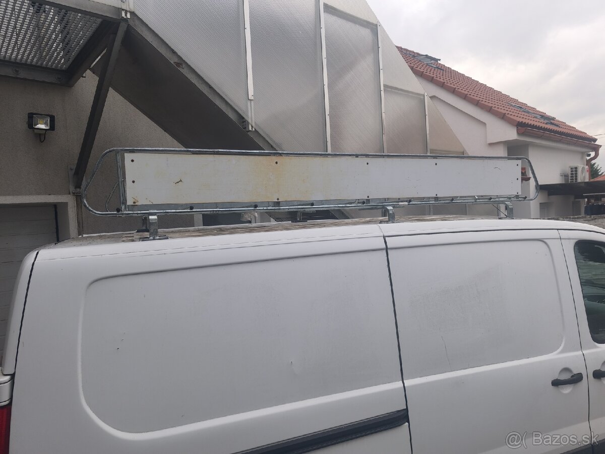 Predám strešný nosič, záhradku