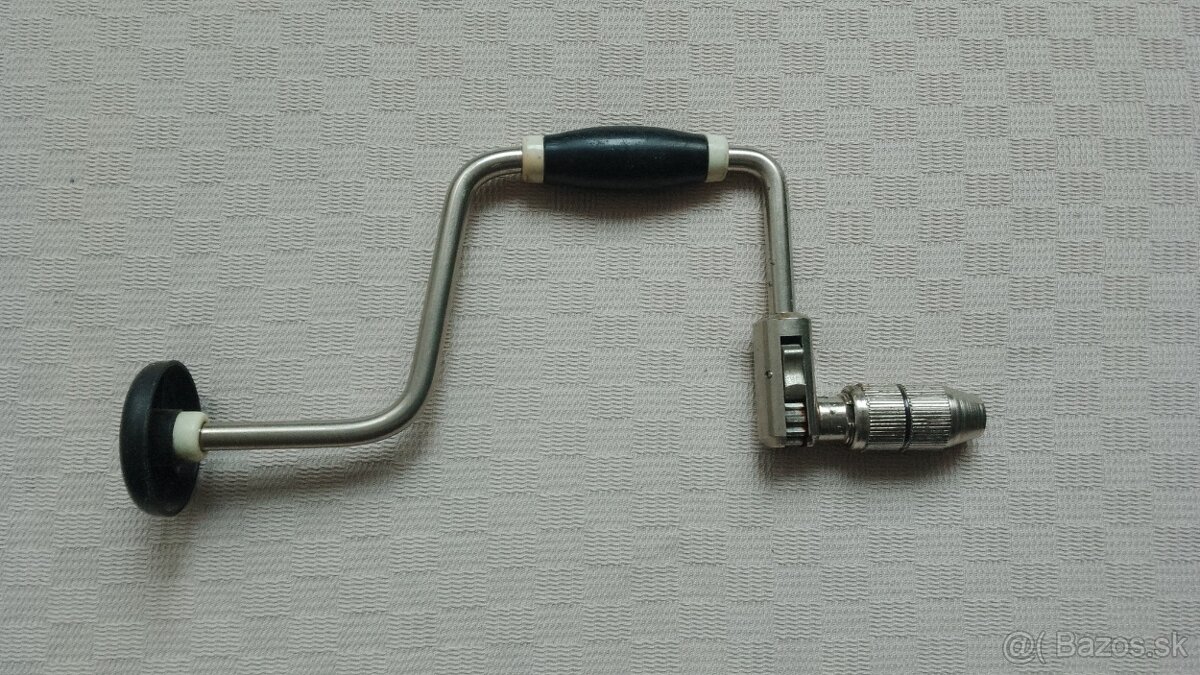 Ručná kolovatková vrtačka