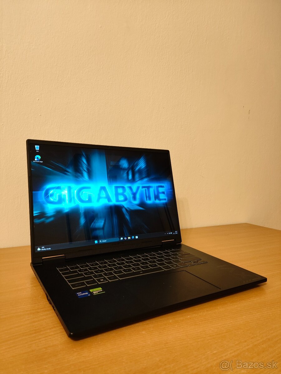 Gigabyte A16 2024 i7 16GB 512GB RTX4050